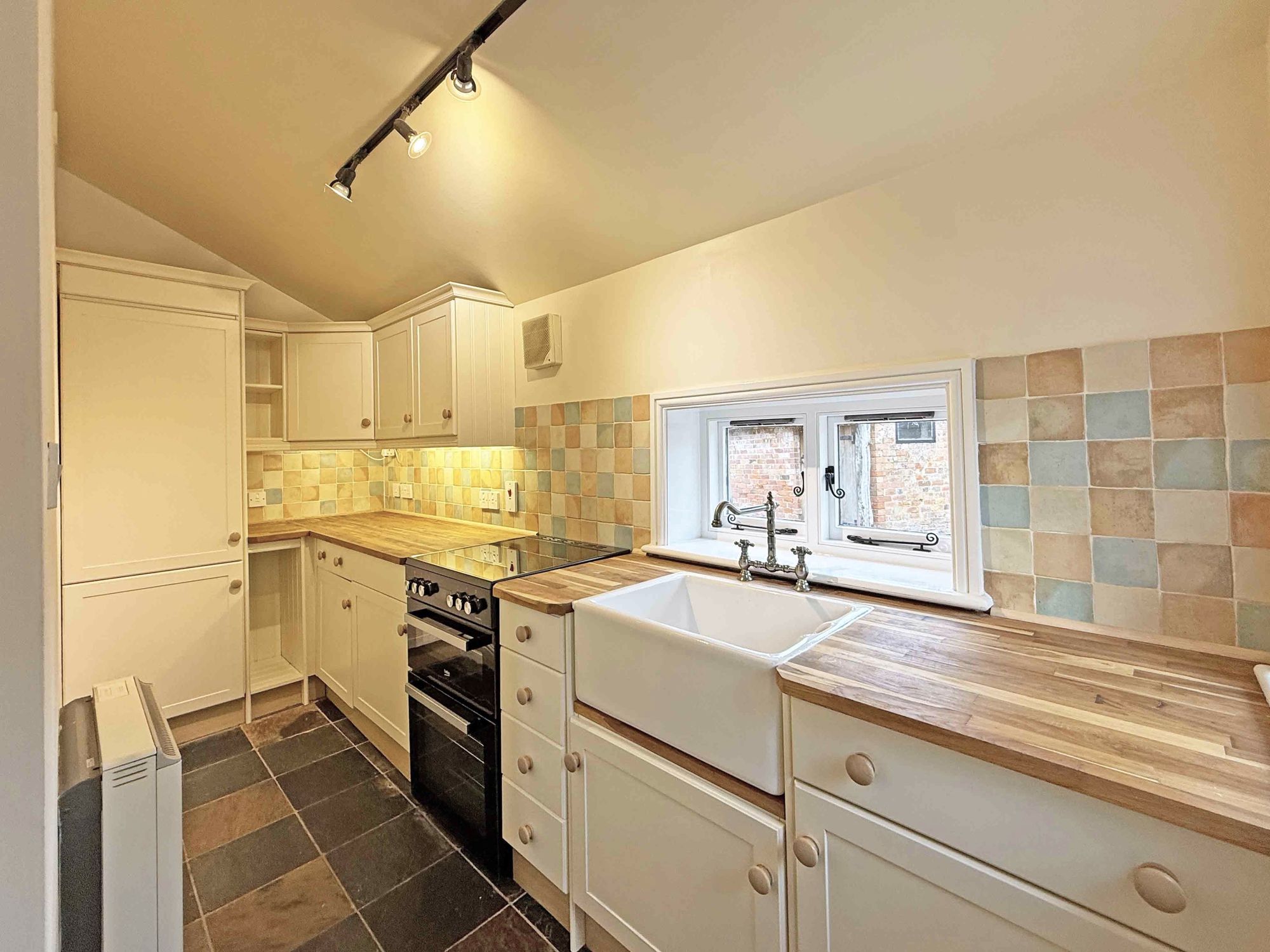 1 bed flat to rent in Church Lane, Worcester  - Property Image 4