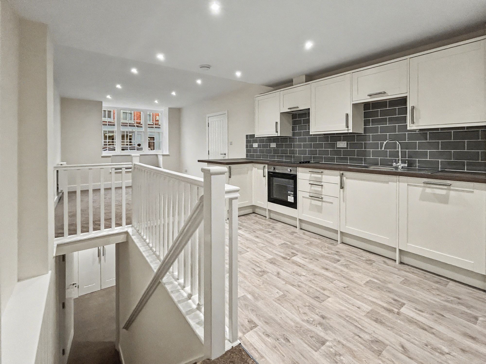 2 bed flat to rent in Bridge Street, Pershore  - Property Image 2