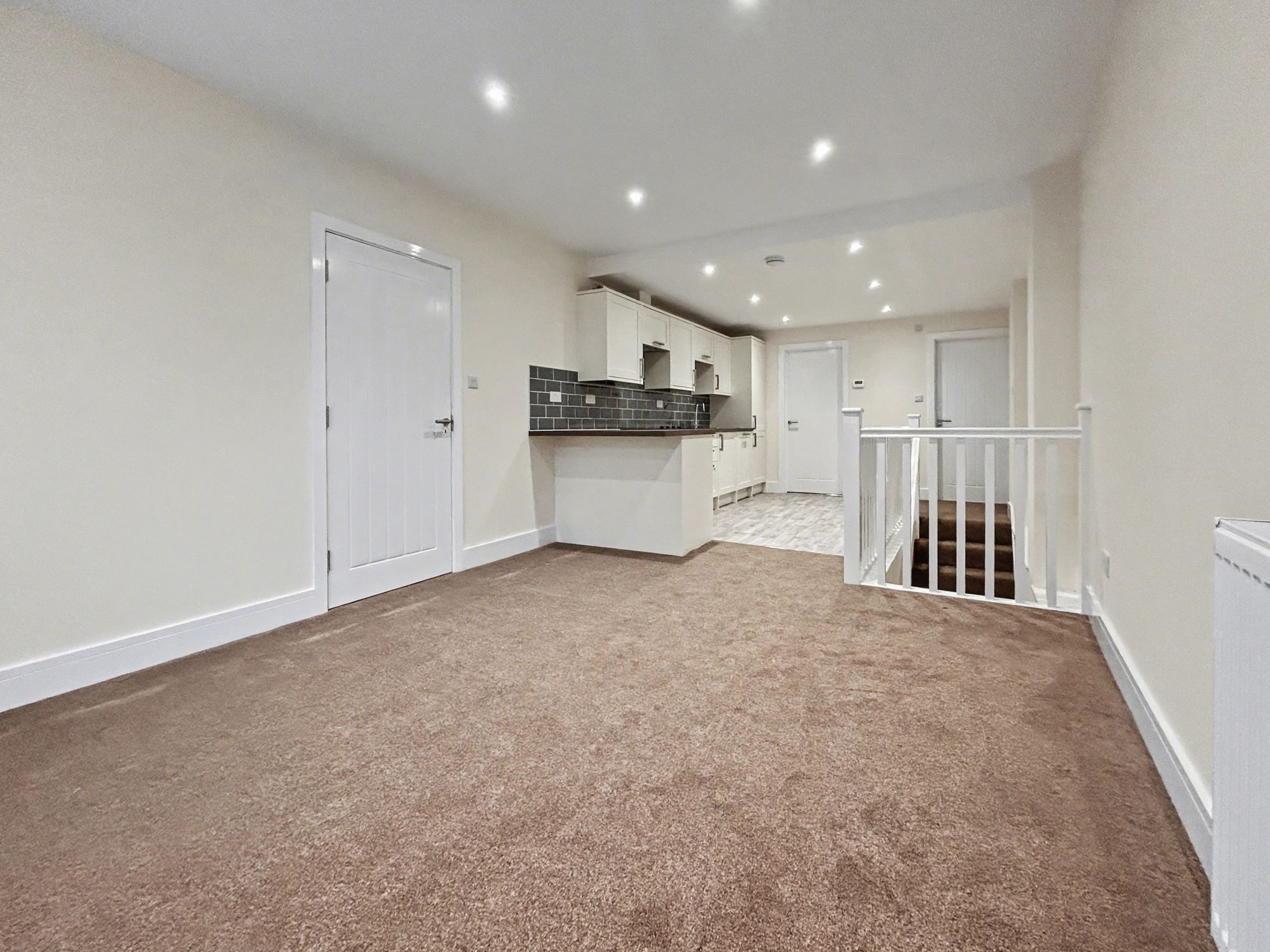 2 bed flat to rent in Bridge Street, Pershore 5