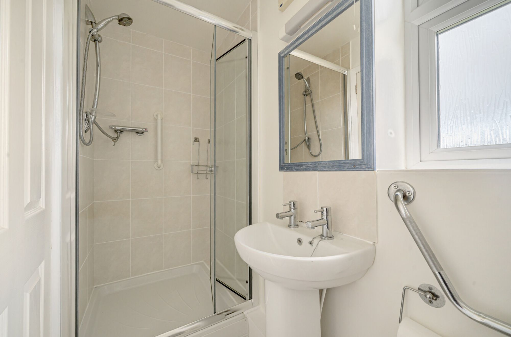 5 bed detached house to rent in Tewkesbury Road, Pershore  - Property Image 8