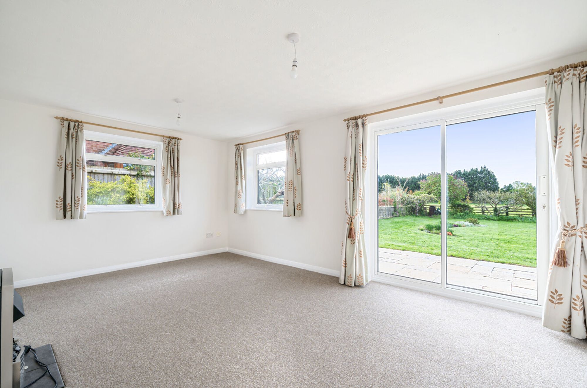 5 bed detached house to rent in Tewkesbury Road, Pershore  - Property Image 5