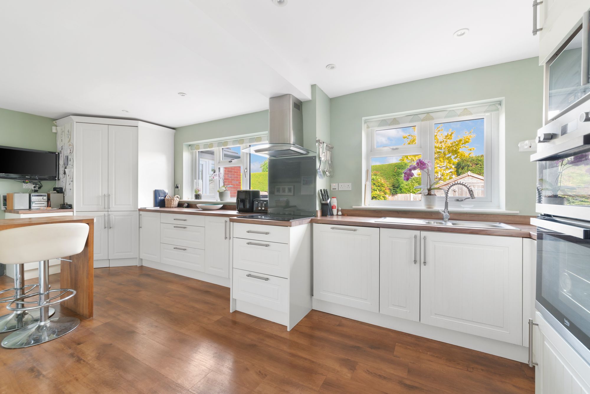 4 bed detached house for sale in Nursery Close, Pershore  - Property Image 3