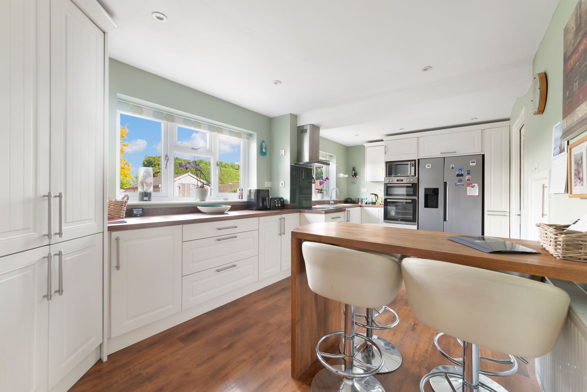 4 bed detached house for sale in Nursery Close, Pershore  - Property Image 2