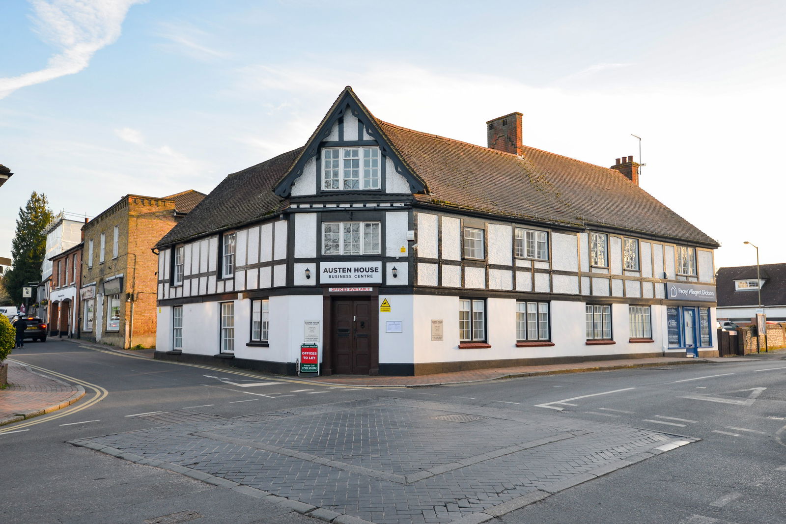 Office to rent in High Street, Leatherhead  - Property Image 1