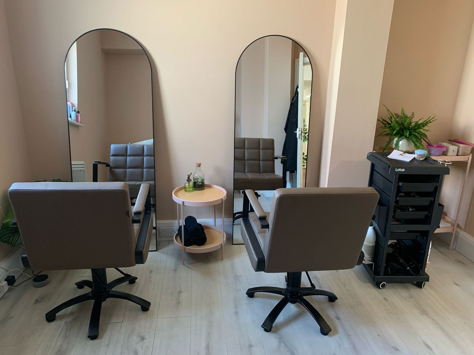 Office to rent in High Street, Leatherhead  - Property Image 8