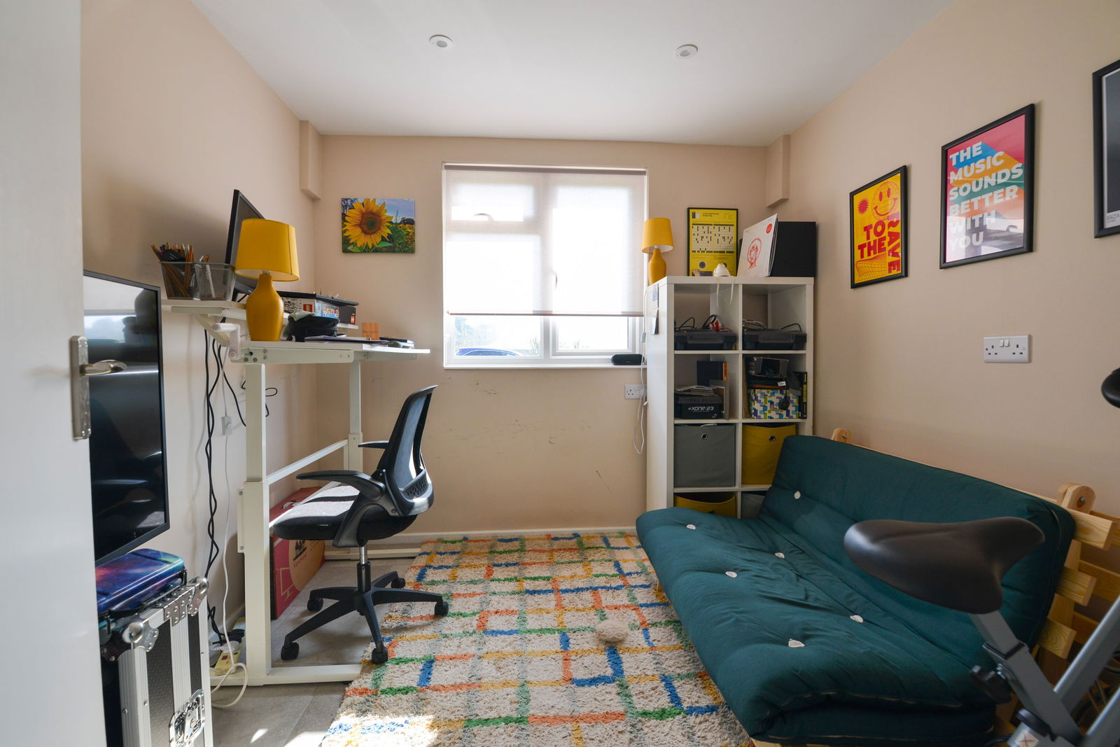 3 bed semi-detached house to rent in Blakes Lane, Leatherhead 8