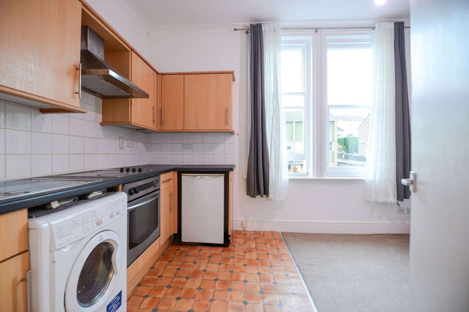 1 bed flat to rent in Baillie Road, Guildford 3