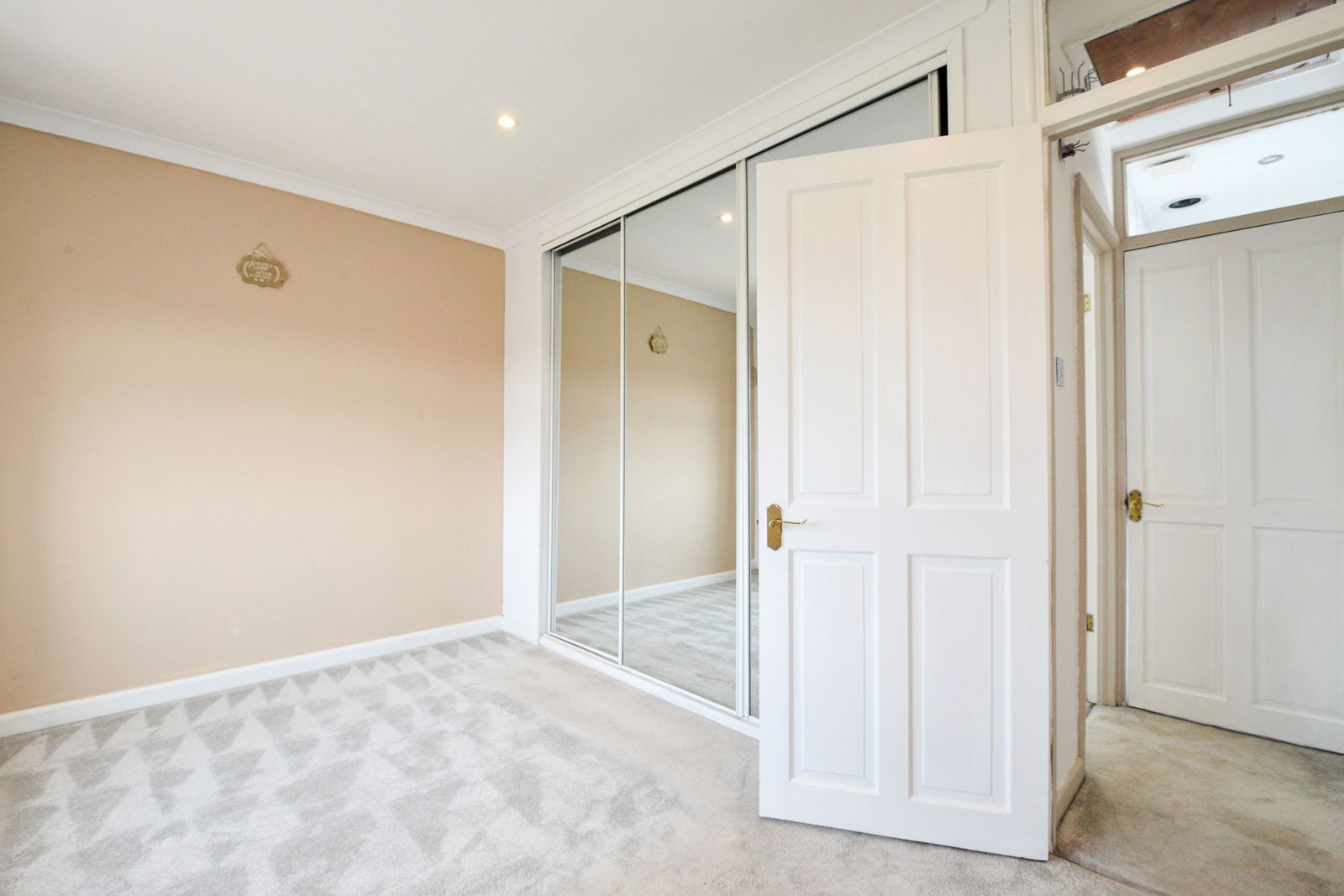 3 bed semi-detached house for sale in Tudor Close, Chessington 17