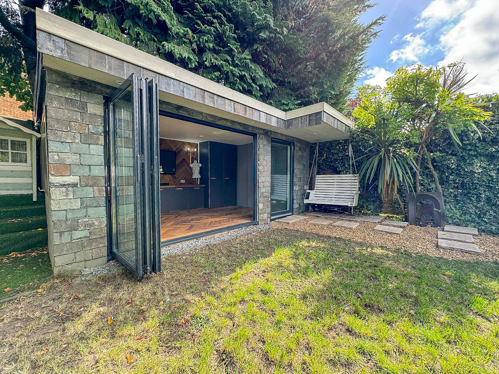 3 bed semi-detached house for sale in Tudor Close, Chessington 22