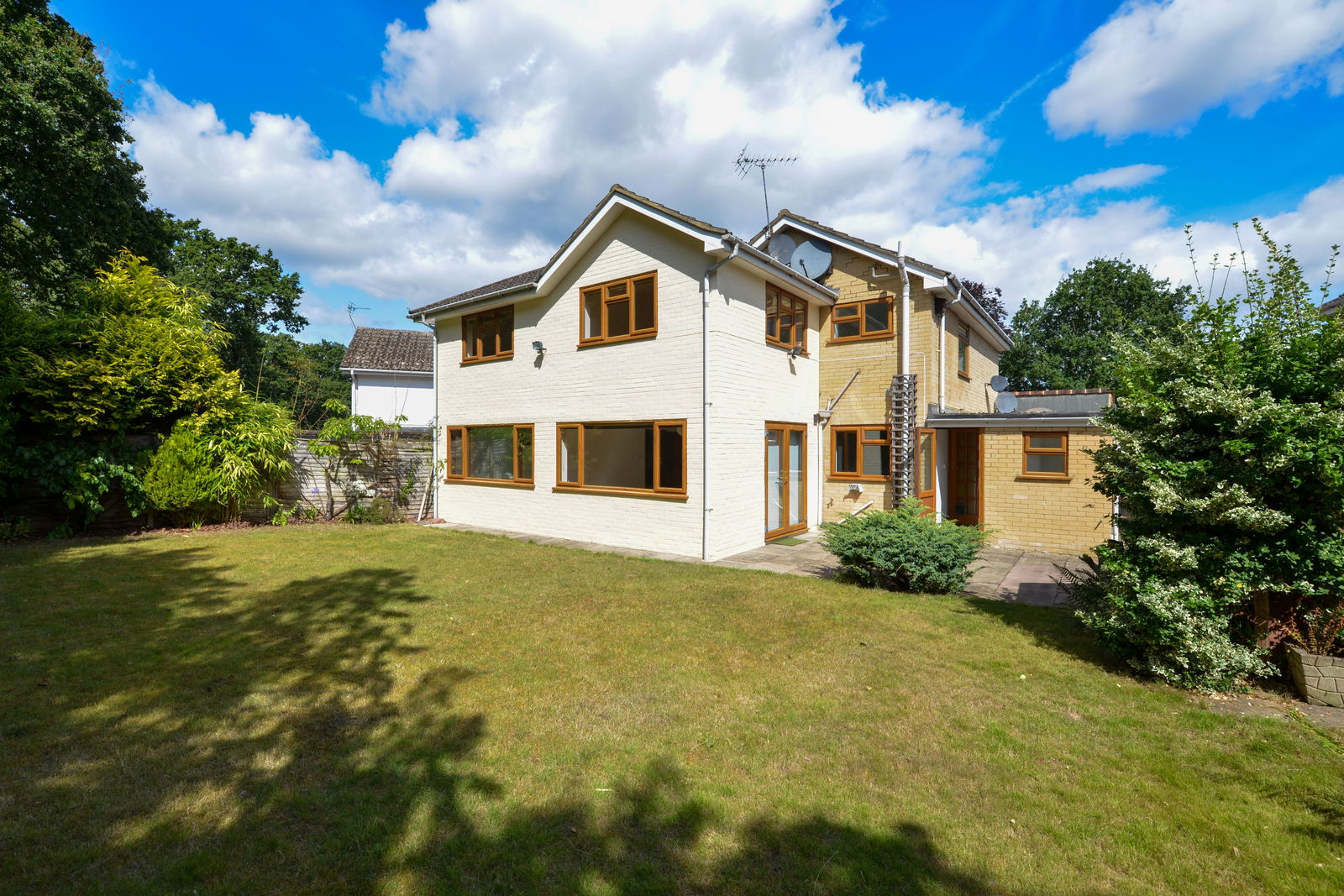 4 bed detached house for sale in Langshott Close, West Byfleet 1