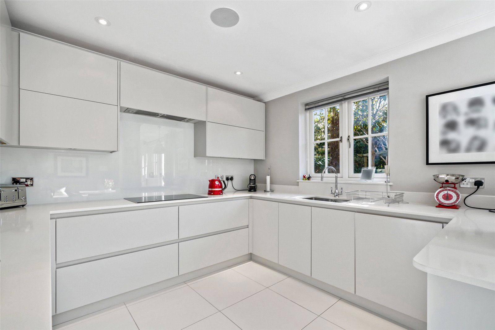 5 bed detached house for sale in Lockestone, Weybridge  - Property Image 10