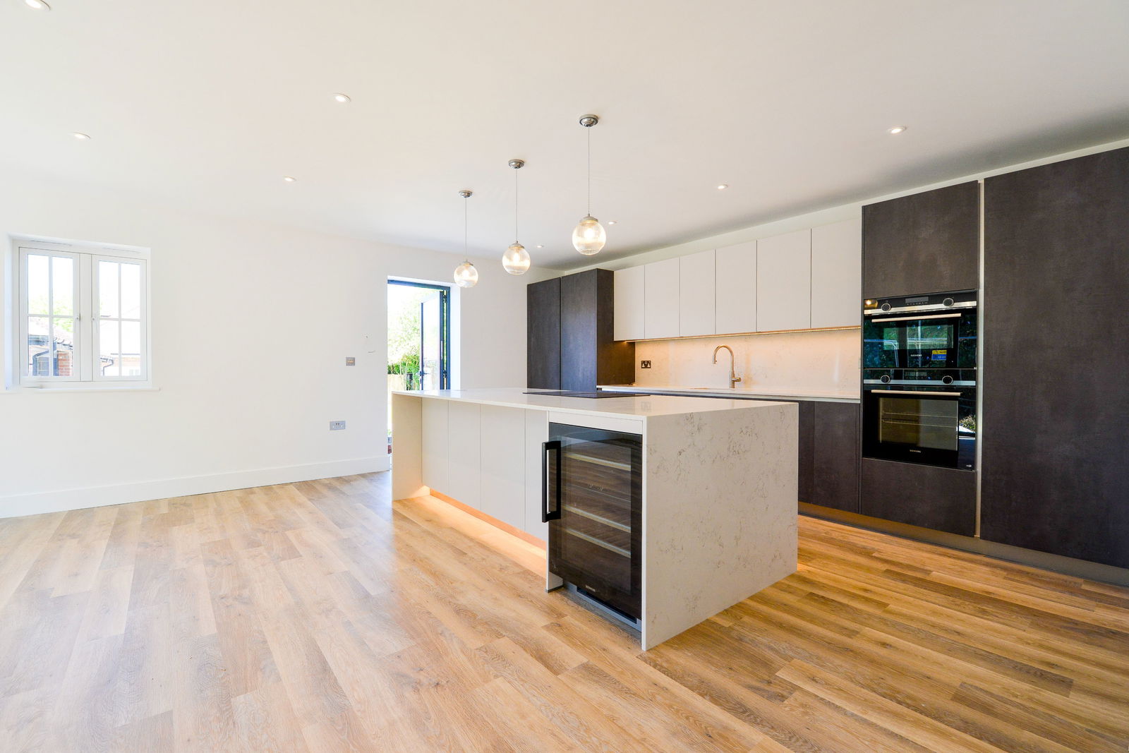 4 bed detached house for sale in Coach Road, Chertsey 5