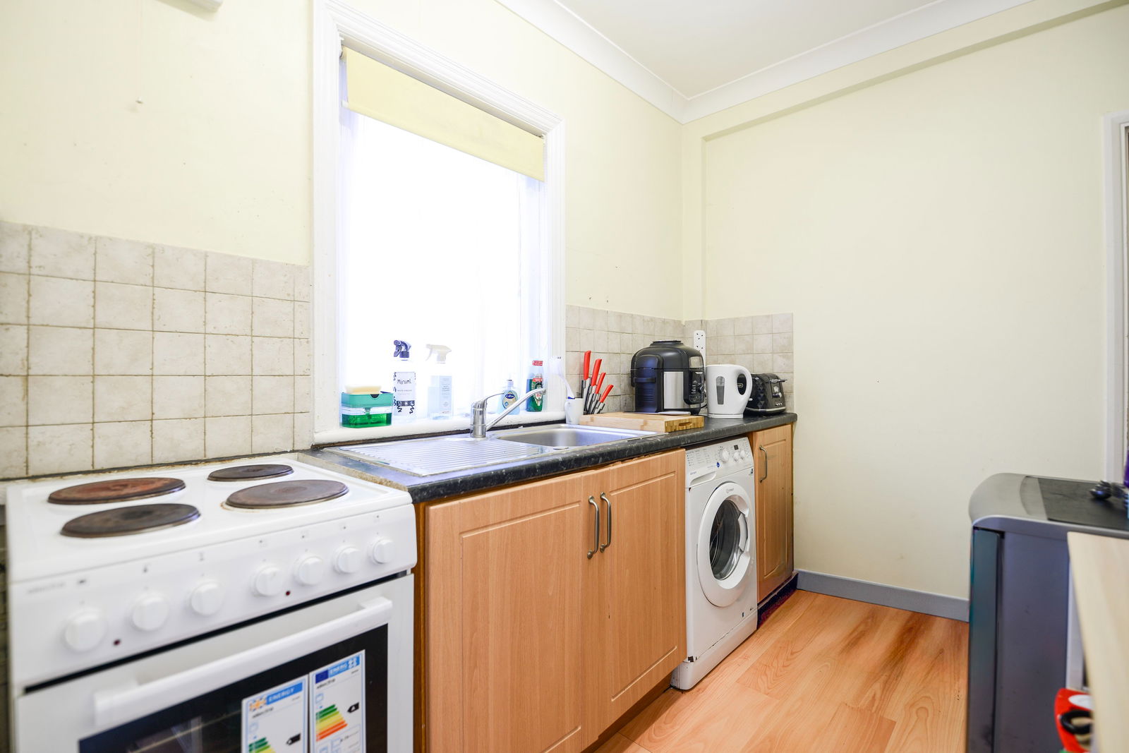 1 bed flat to rent in York Road, Guildford 2