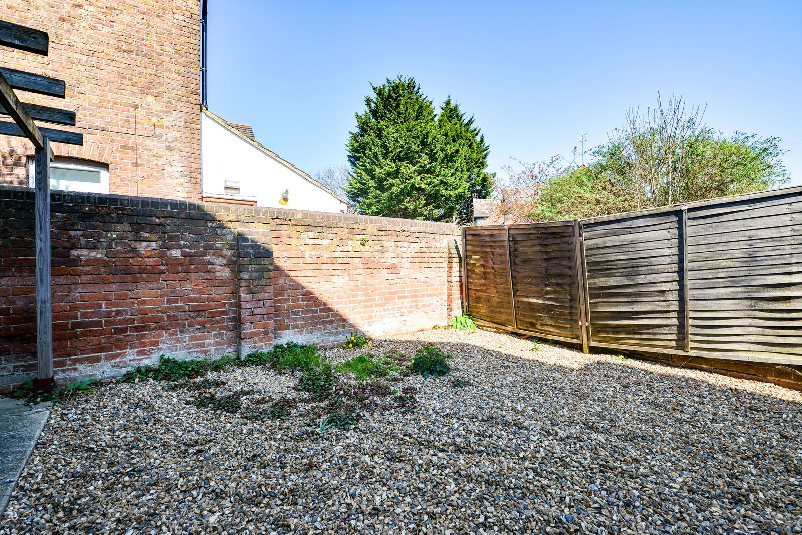 1 bed flat to rent in York Road, Guildford 4