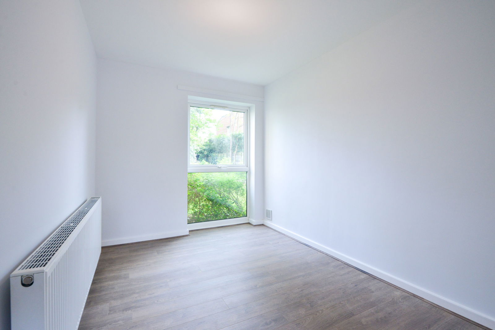 2 bed apartment to rent in Bridgewater Road, Weybridge 5
