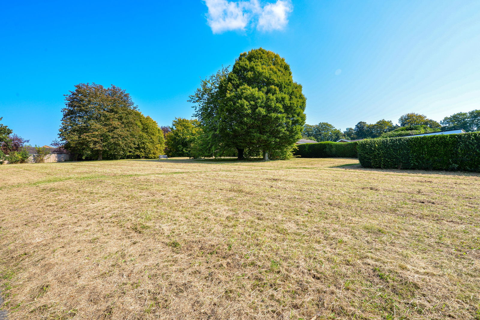 4 bed detached house for sale in Hulton Close, Leatherhead  - Property Image 24