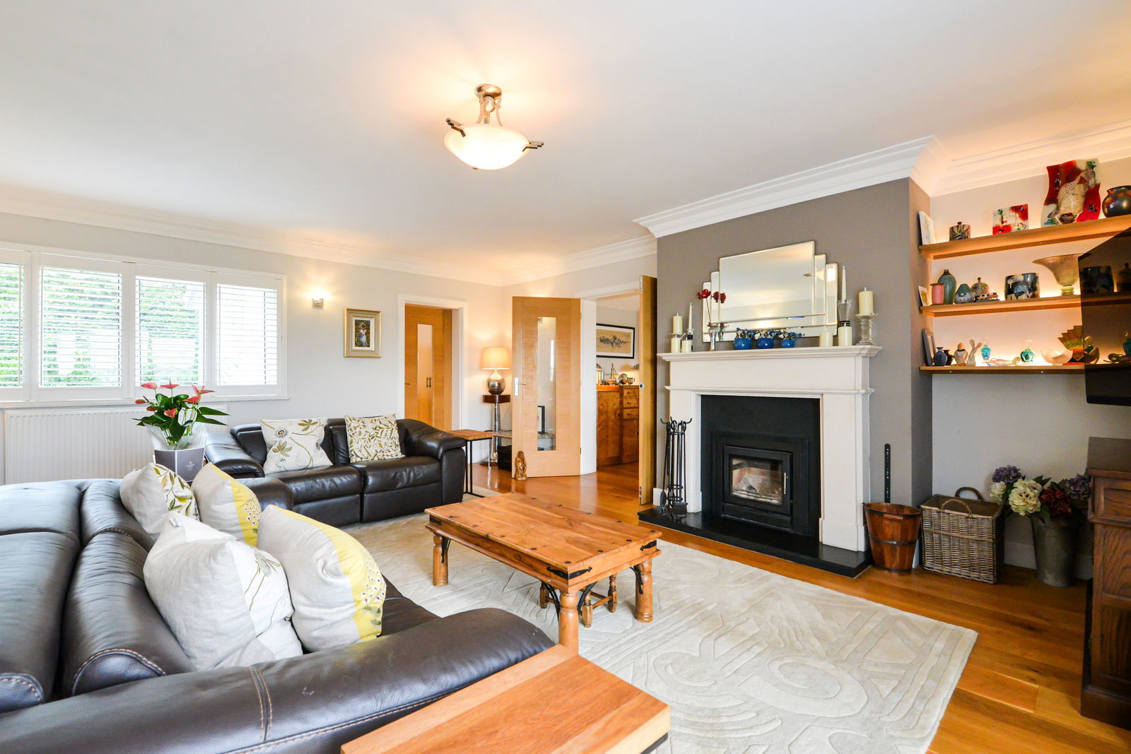 4 bed detached house for sale in Hulton Close, Leatherhead  - Property Image 11