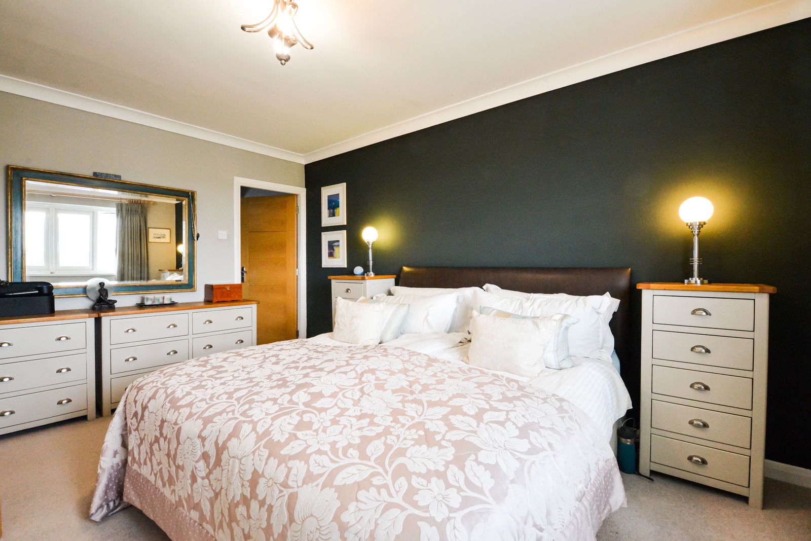 4 bed detached house for sale in Hulton Close, Leatherhead 13