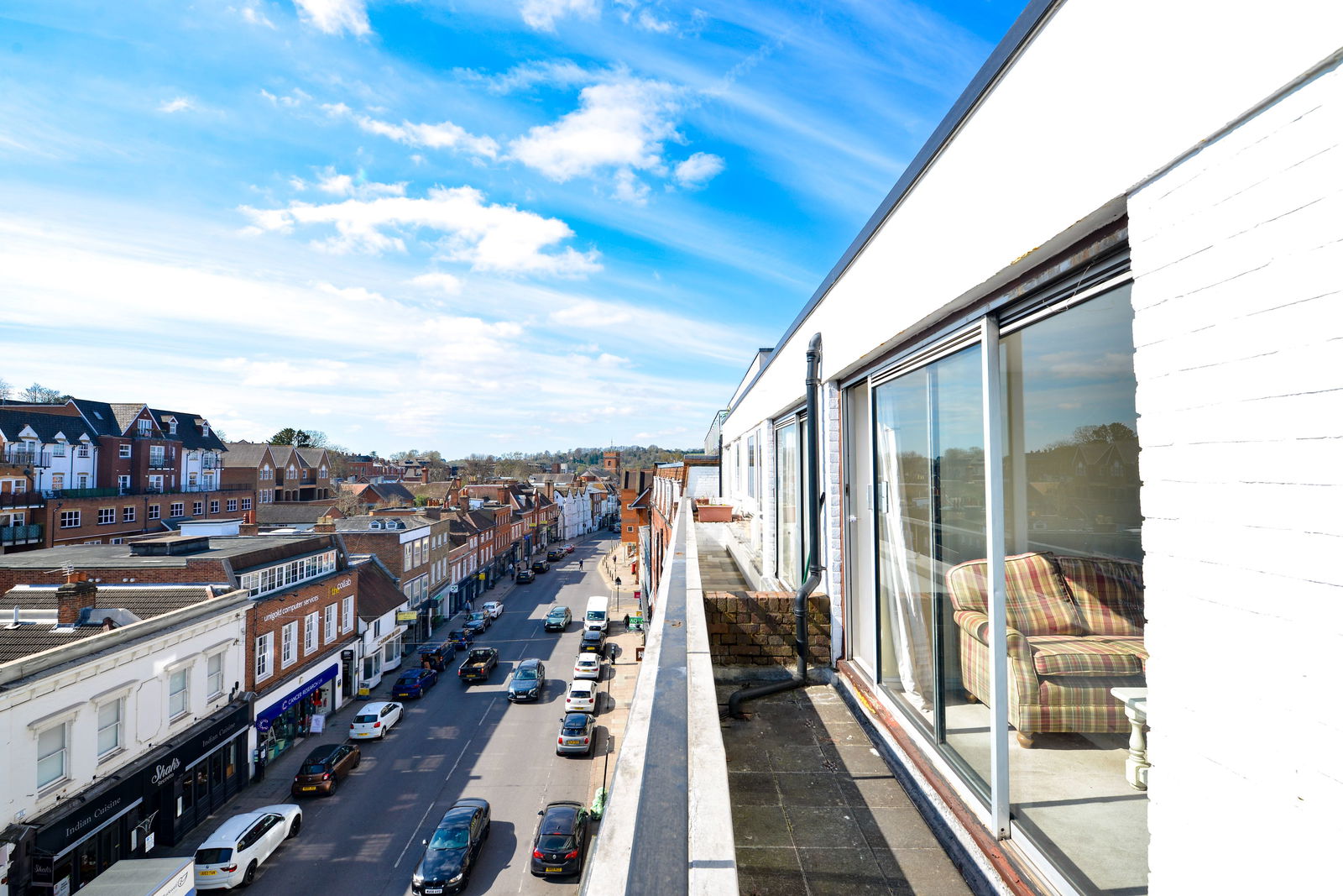 1 bed flat to rent in Eastgate Gardens, Guildford - Property Image 1