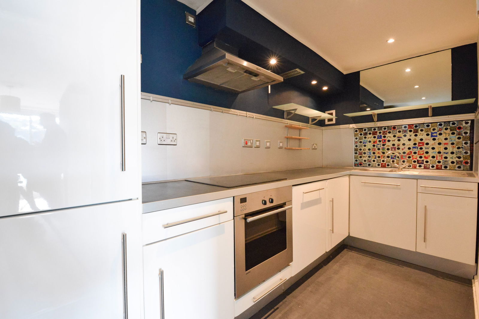1 bed flat to rent in Eastgate Gardens, Guildford  - Property Image 2