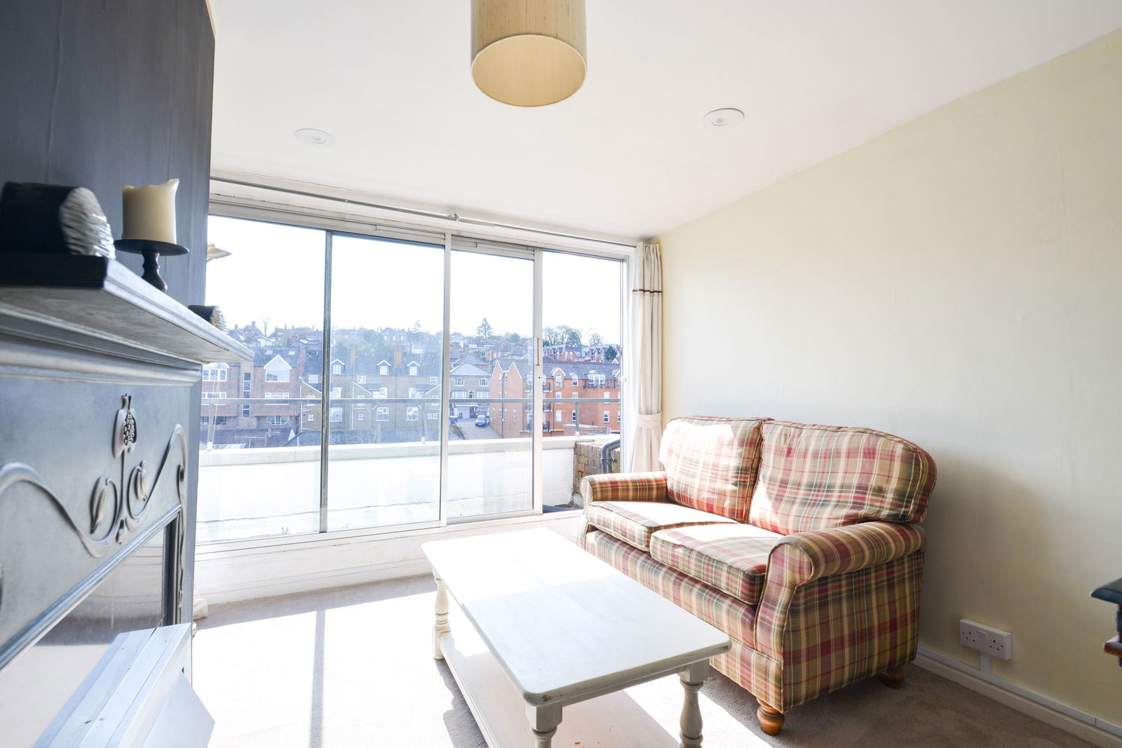 1 bed flat to rent in Eastgate Gardens, Guildford  - Property Image 4