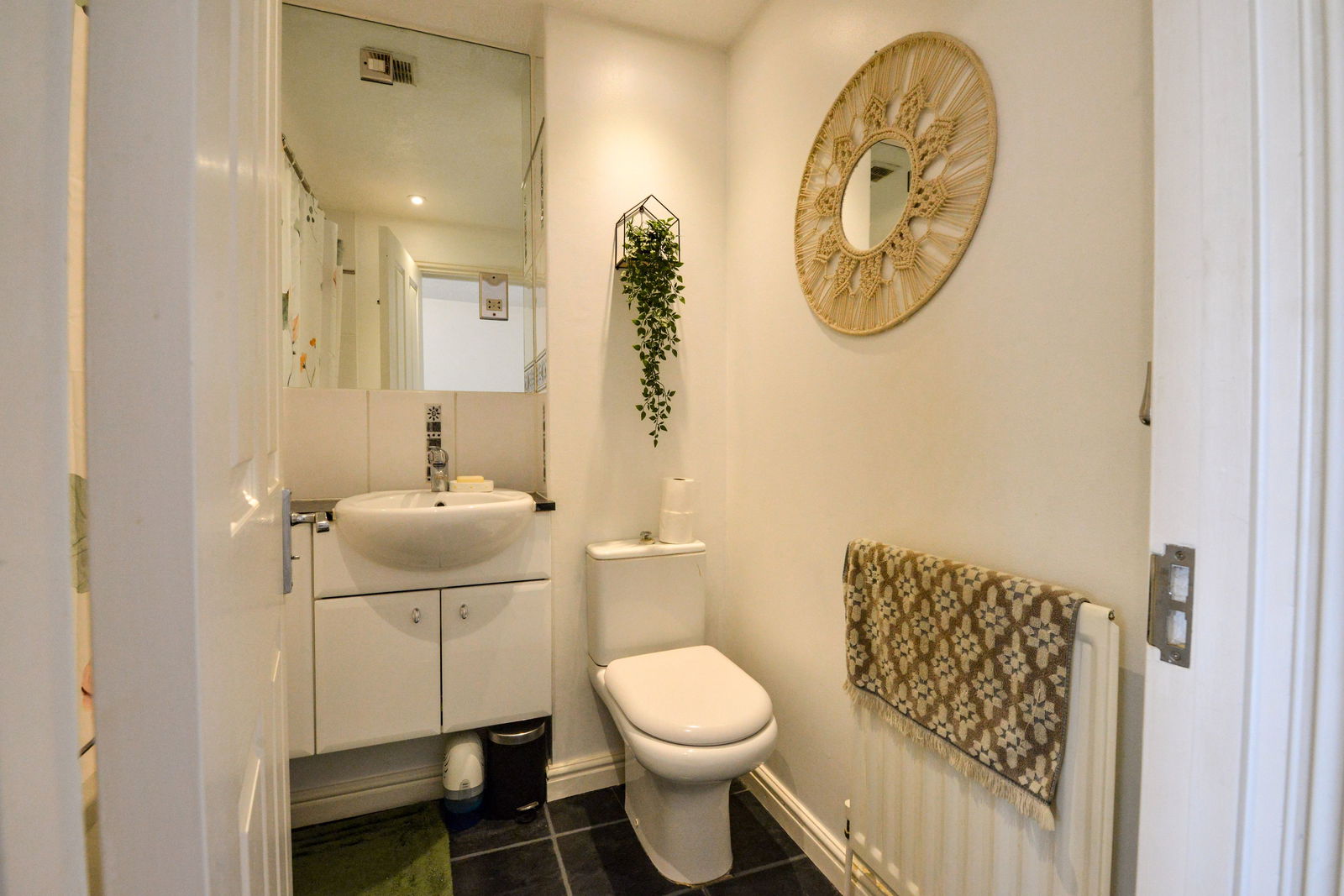 2 bed terraced house for sale in Bakers Gardens, Carshalton 10
