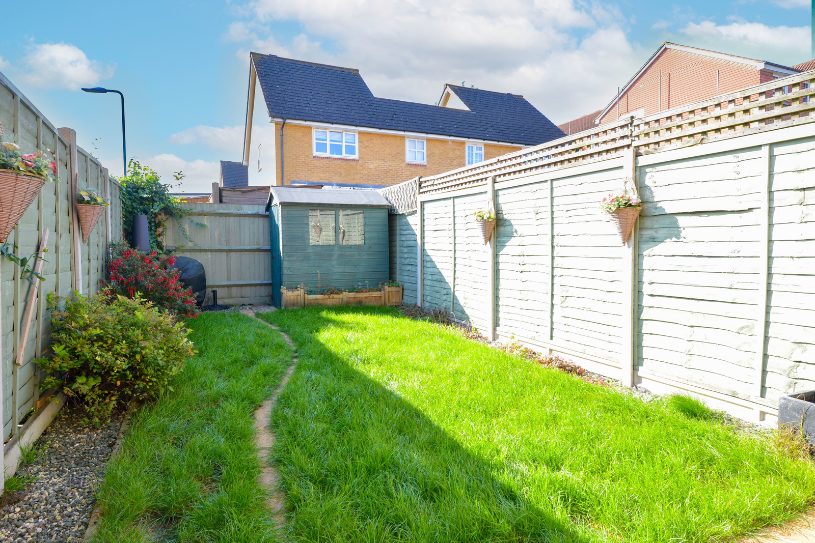 2 bed terraced house for sale in Bakers Gardens, Carshalton  - Property Image 5