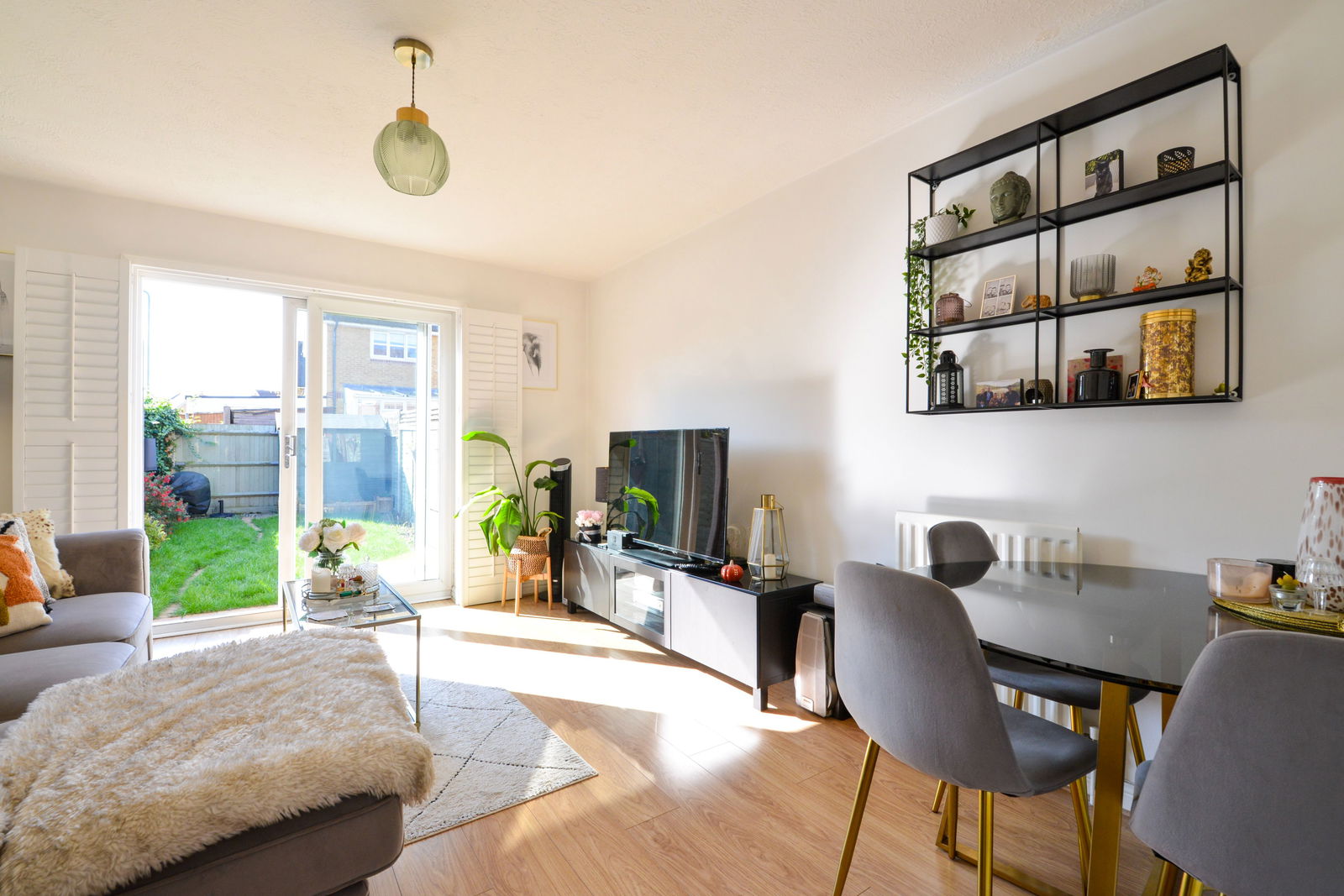 2 bed terraced house for sale in Bakers Gardens, Carshalton 1