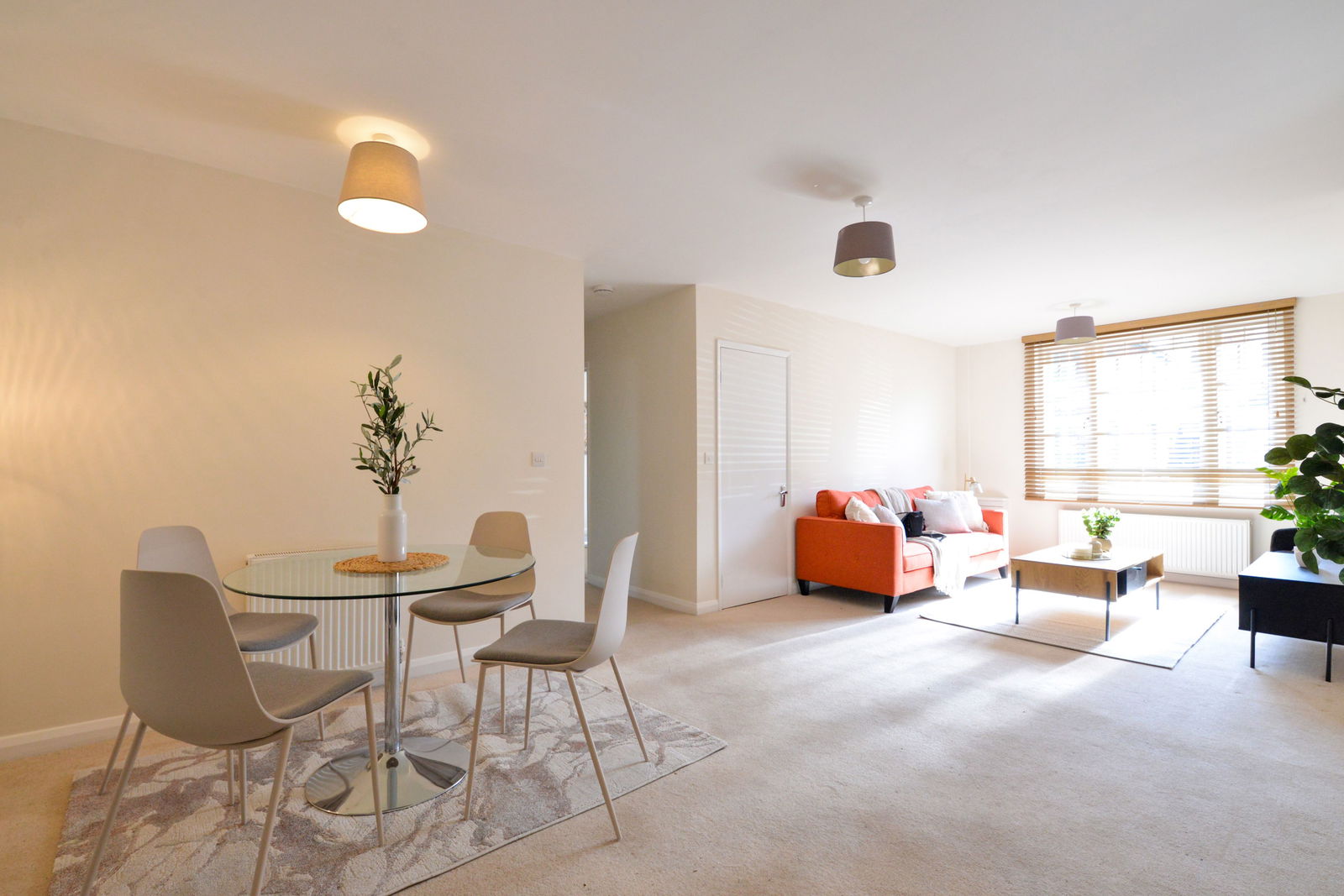 2 bed maisonette to rent in Guildford Park Road, Guildford  - Property Image 7