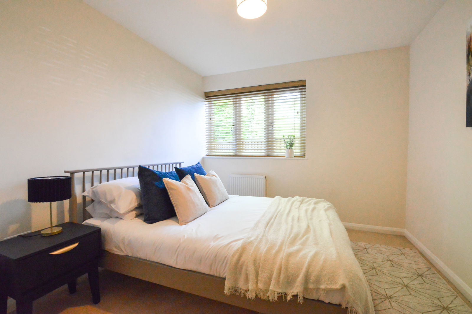 2 bed maisonette to rent in Guildford Park Road, Guildford 10