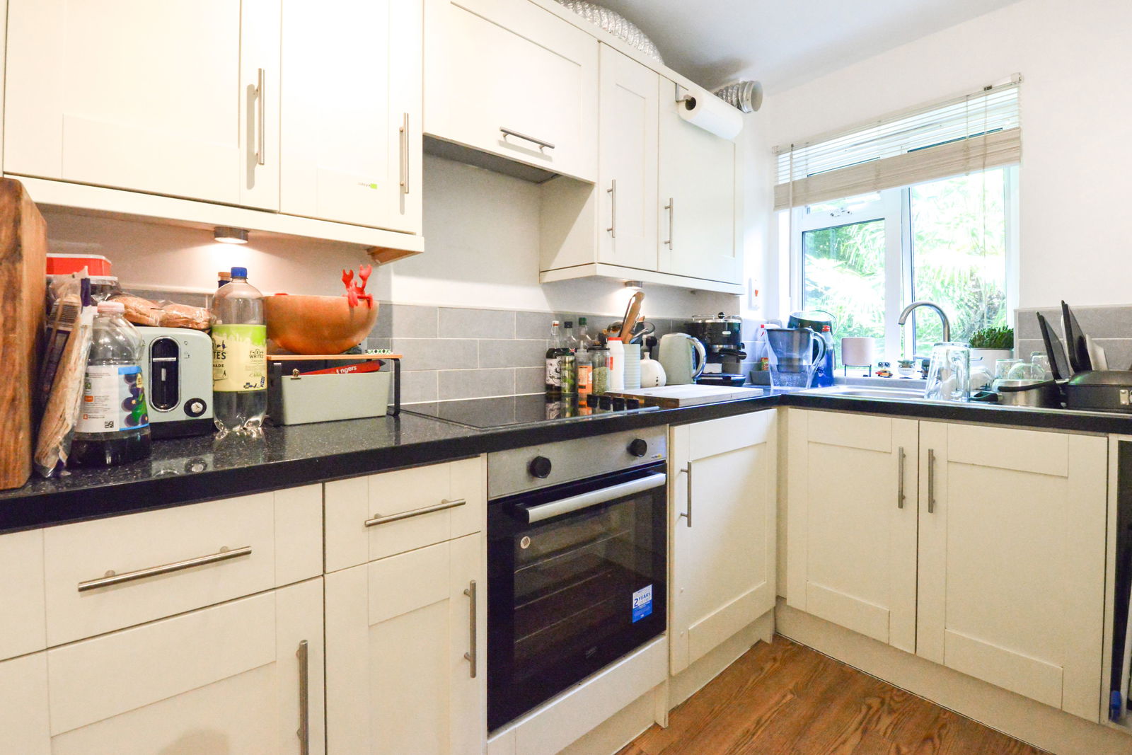 1 bed flat to rent in Cross Lanes, Guildford 5