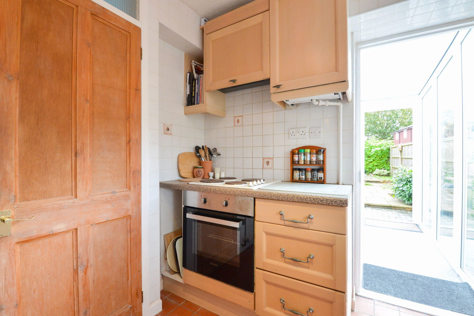 2 bed semi-detached house for sale in Lower Road, Leatherhead  - Property Image 7