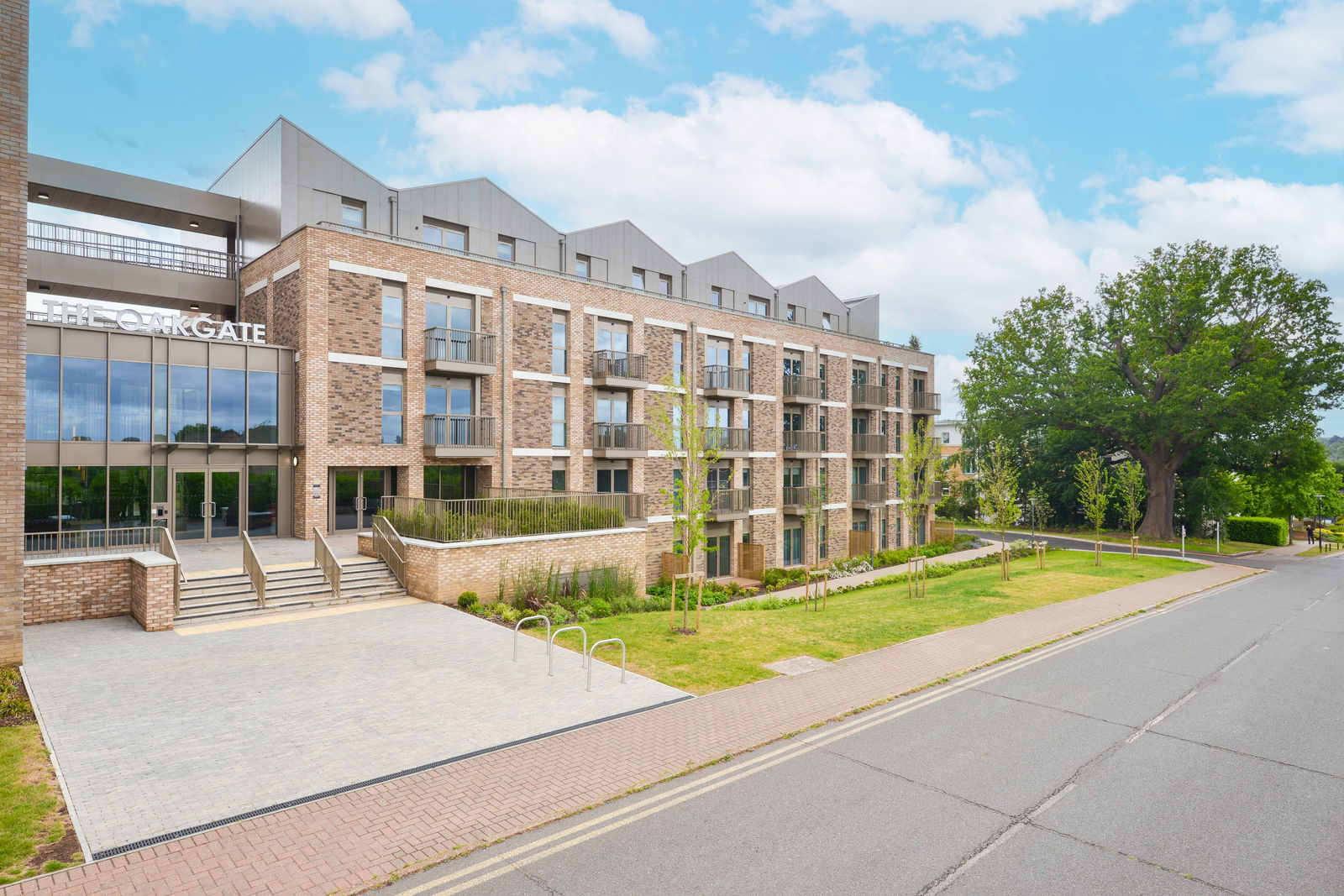 1 bed flat to rent in Randalls Way, Leatherhead, KT22