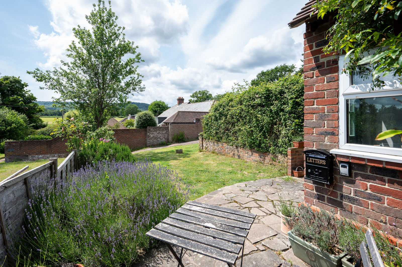 2 bed cottage to rent in Fisher Street, Petworth  - Property Image 4