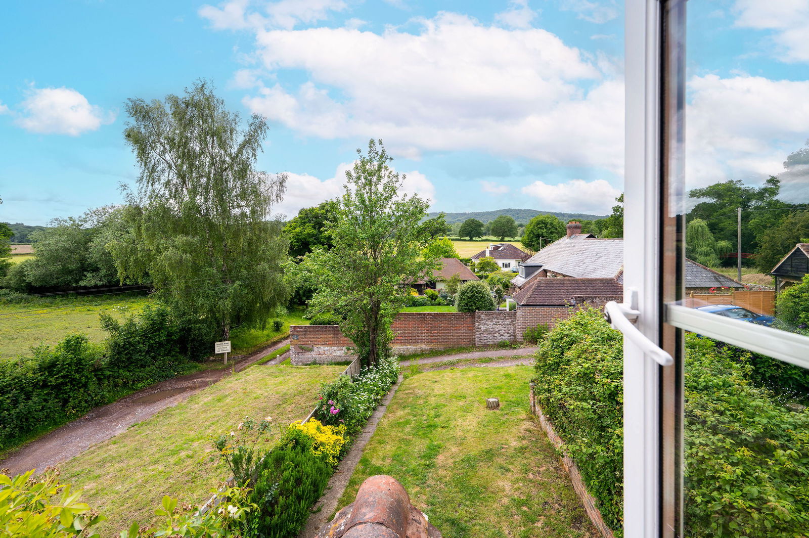 2 bed cottage to rent in Fisher Street, Petworth  - Property Image 9