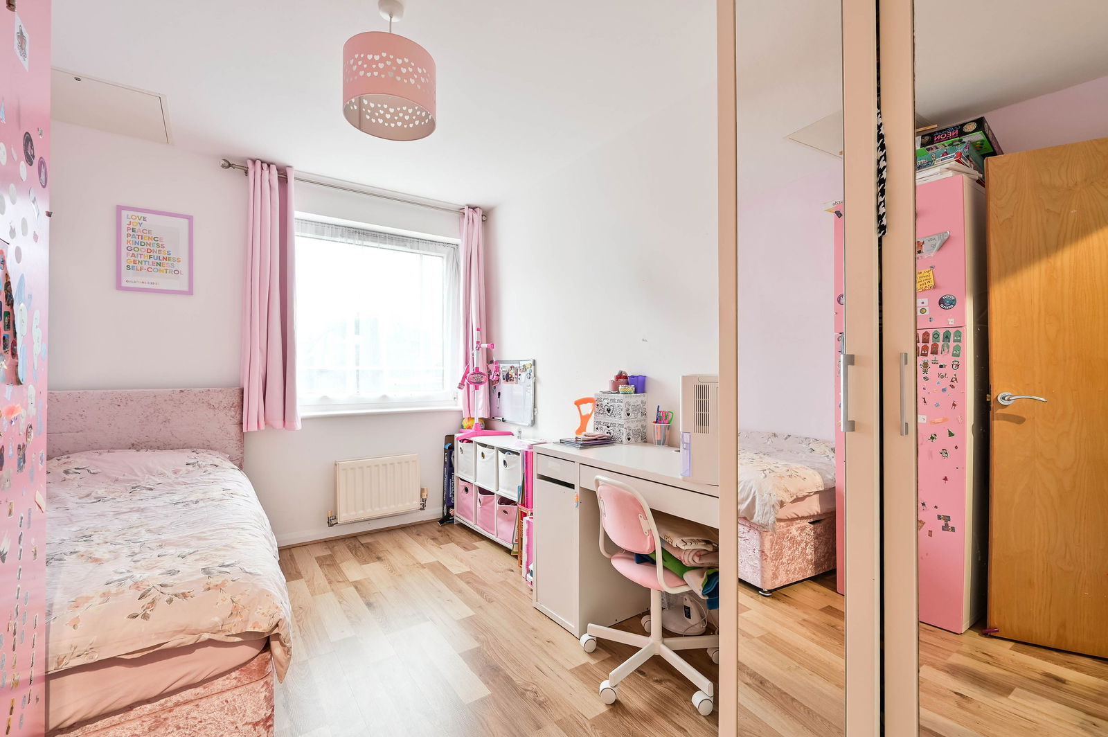 2 bed flat for sale in Buffers Lane, Leatherhead  - Property Image 8
