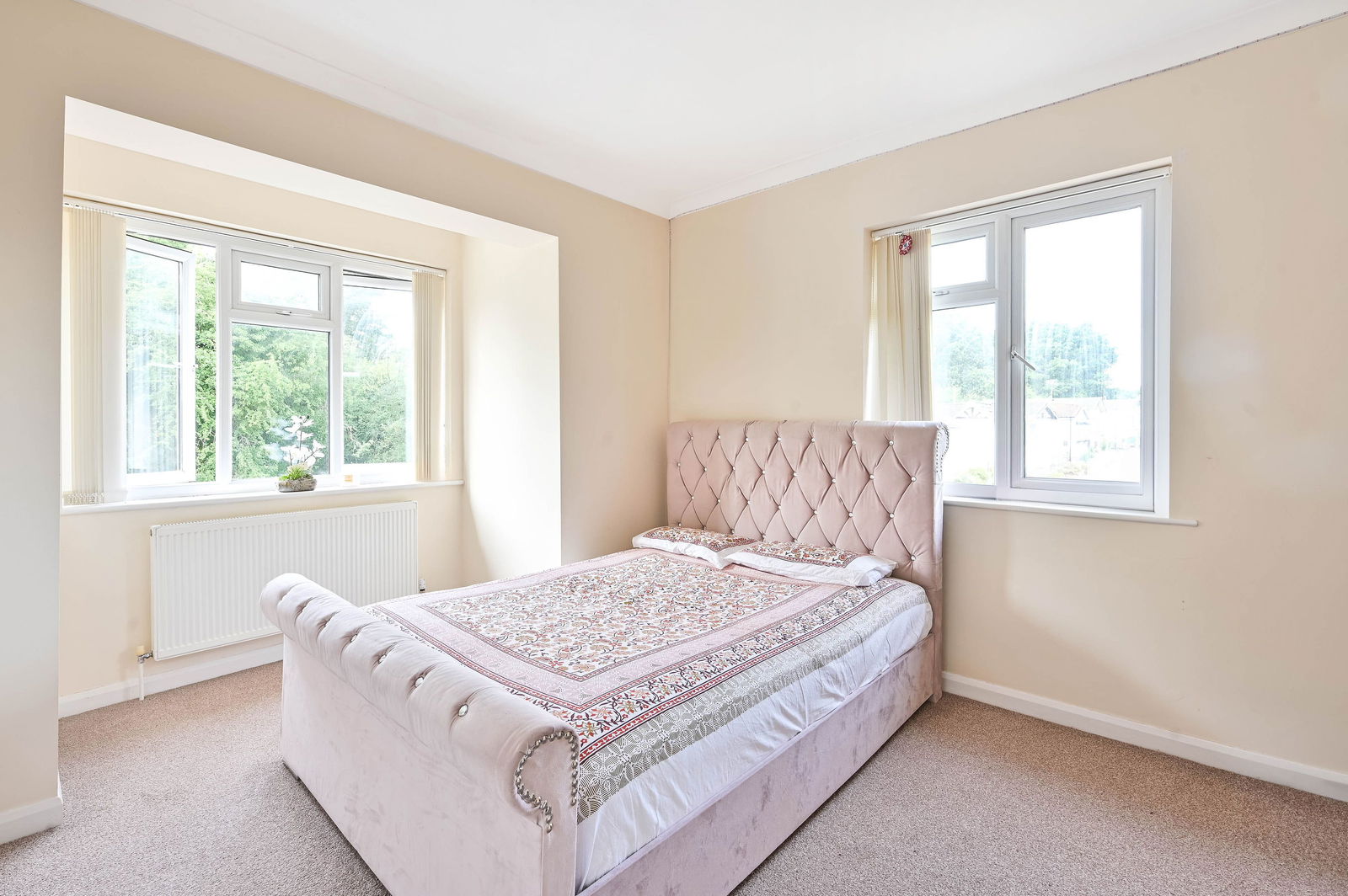 4 bed detached house to rent in Pound Lane, Guildford 8