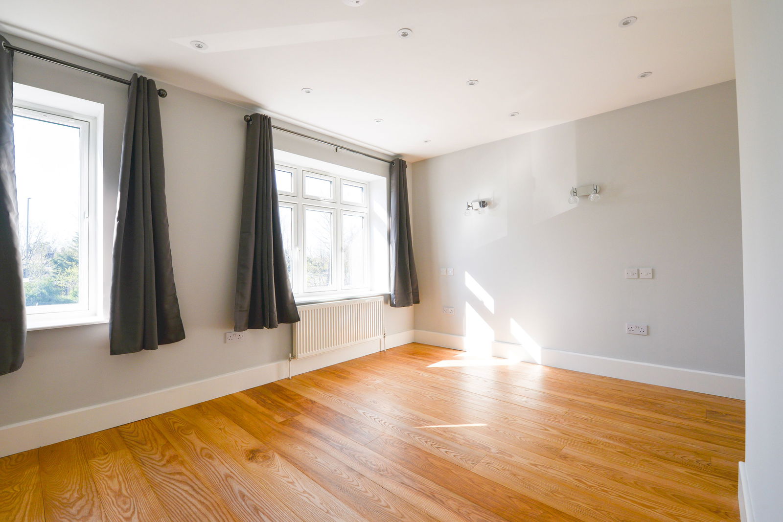 4 bed semi-detached house to rent in Woking Road, Guildford  - Property Image 5