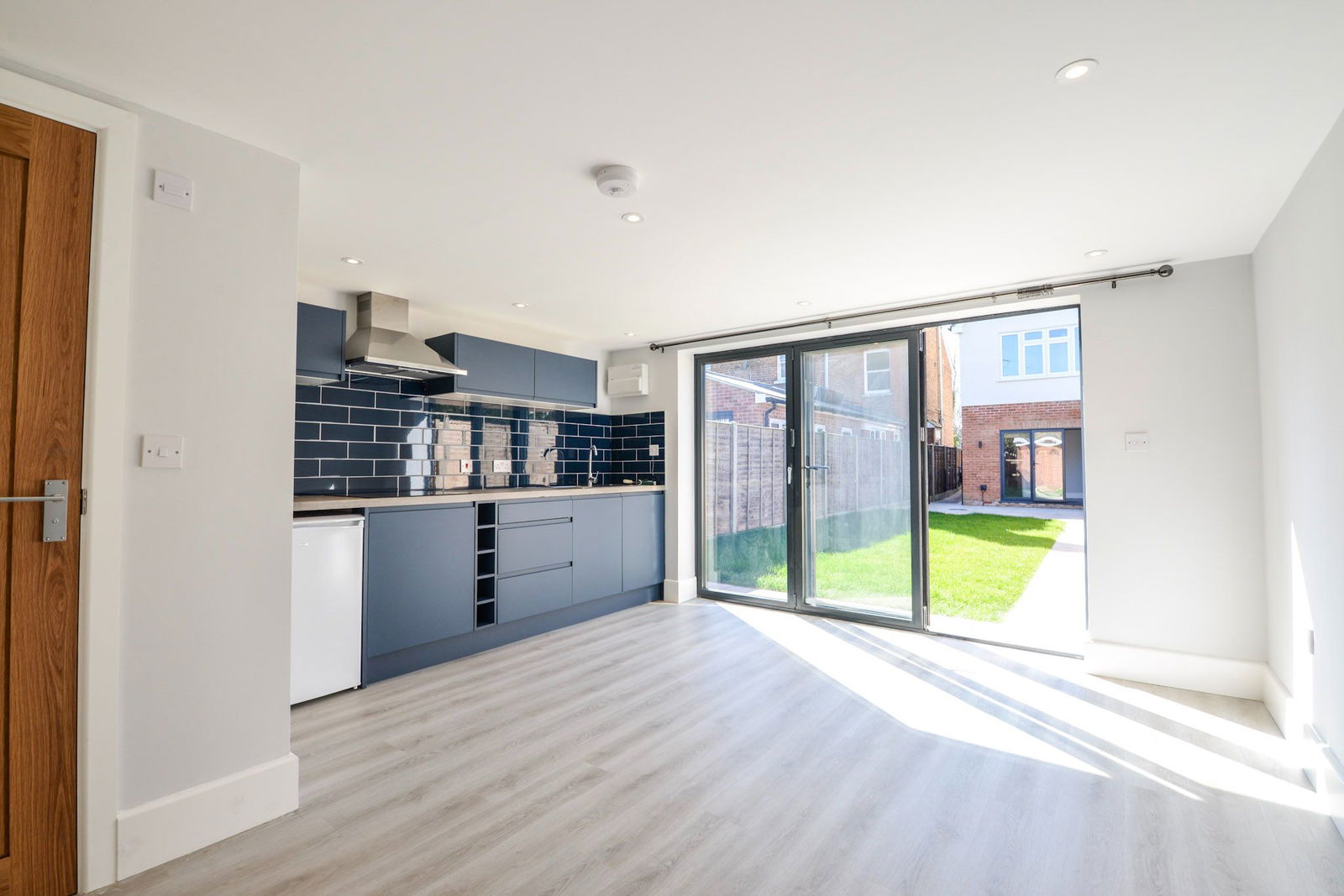 4 bed semi-detached house to rent in Woking Road, Guildford  - Property Image 2