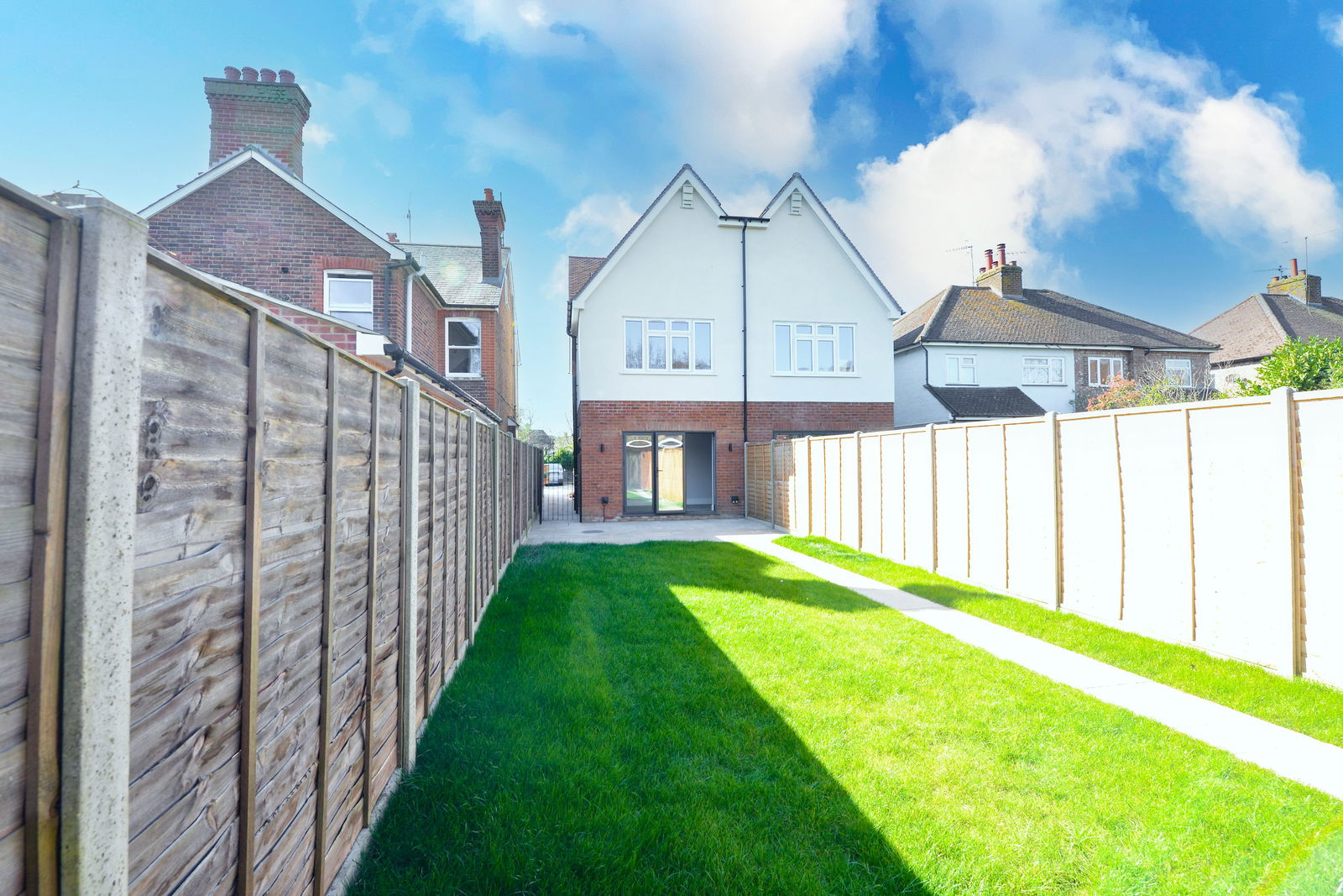4 bed semi-detached house to rent in Woking Road, Guildford  - Property Image 3
