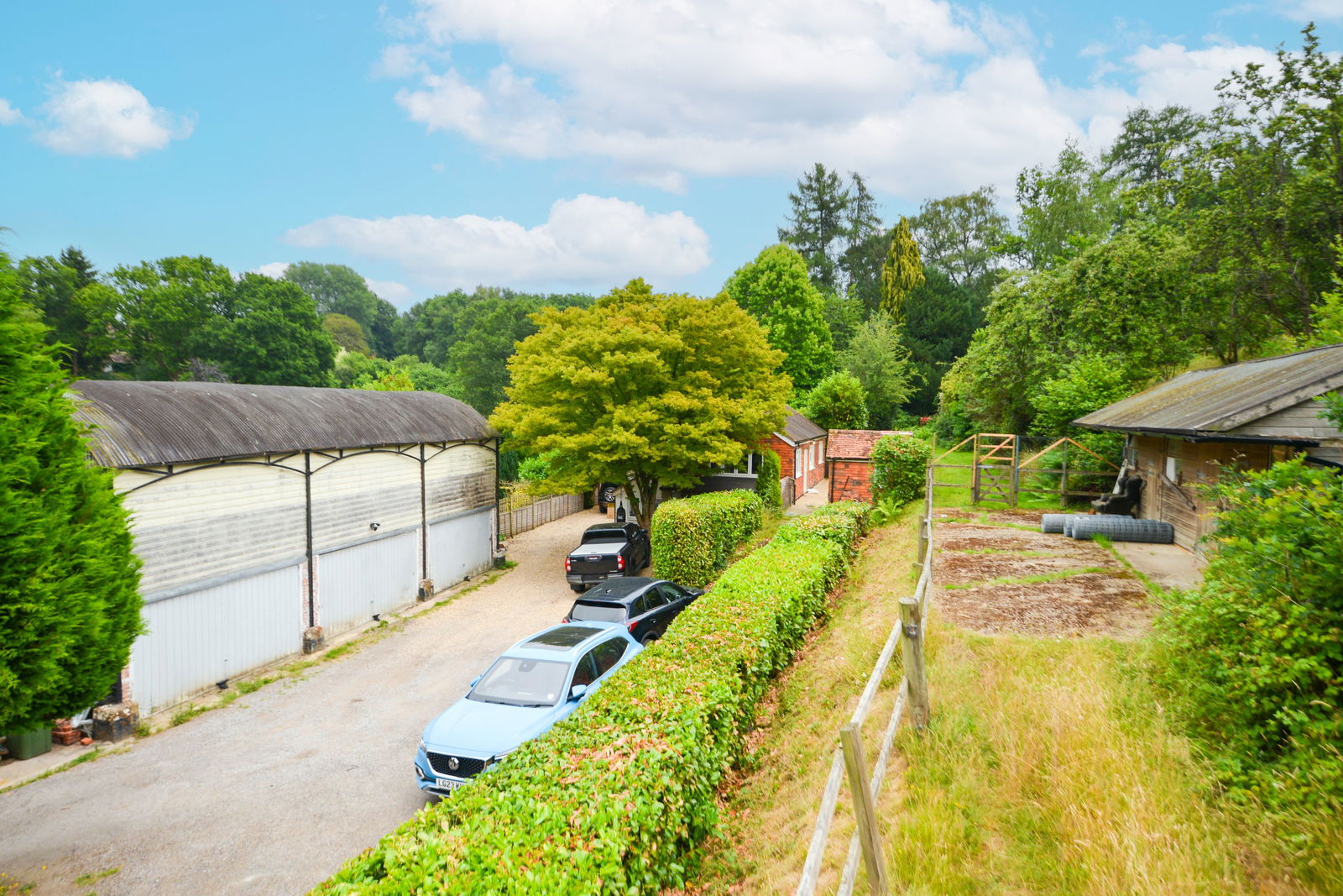2 bed cottage to rent in Mackies Hill, Guildford  - Property Image 4