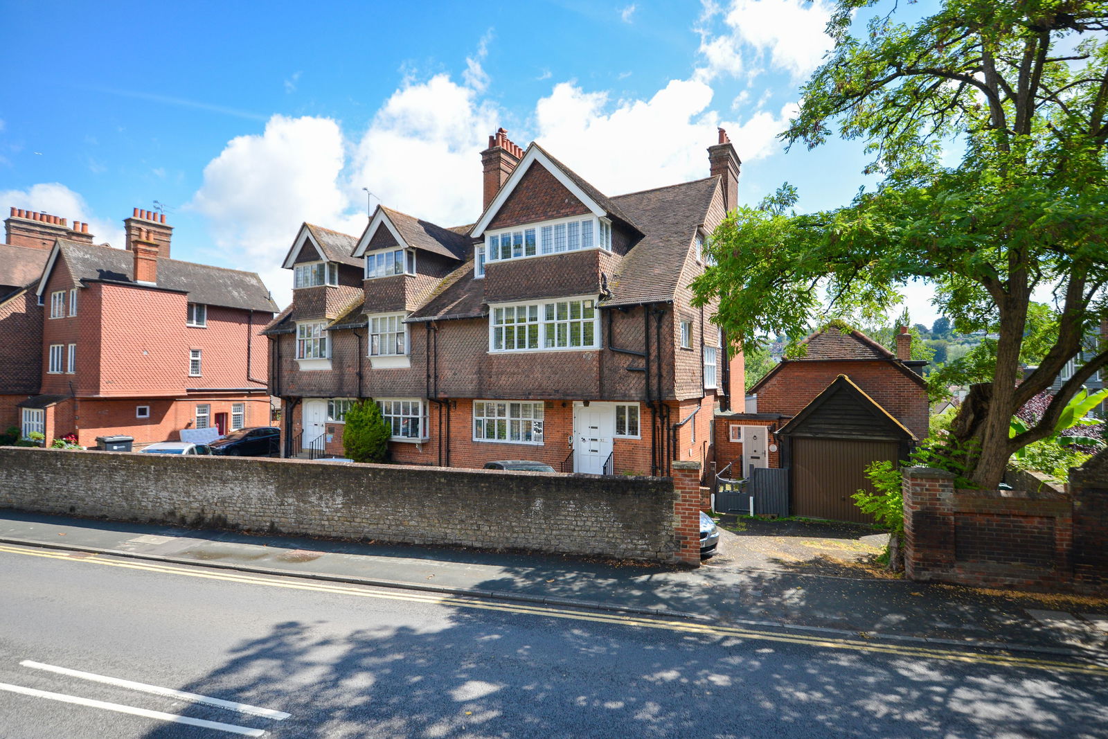2 bed flat to rent in Portsmouth Road, Guildford  - Property Image 4