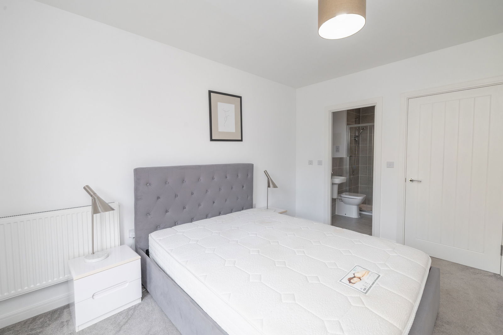 2 bed flat to rent in Walnut Tree Close, Guildford 7