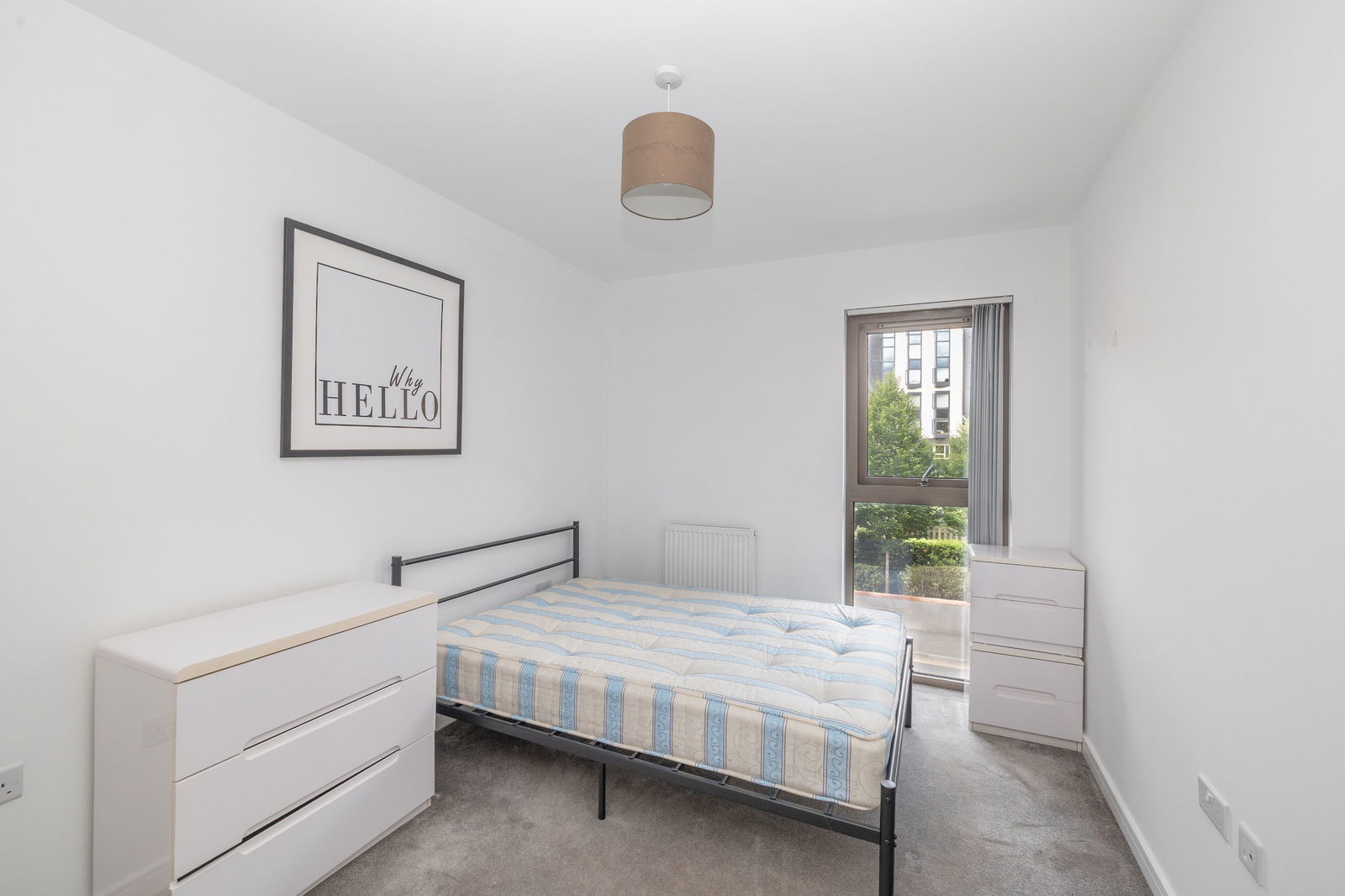 2 bed flat to rent in Walnut Tree Close, Guildford 9