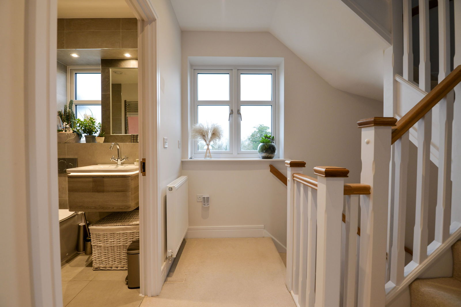 3 bed terraced house to rent, Leatherhead  - Property Image 15