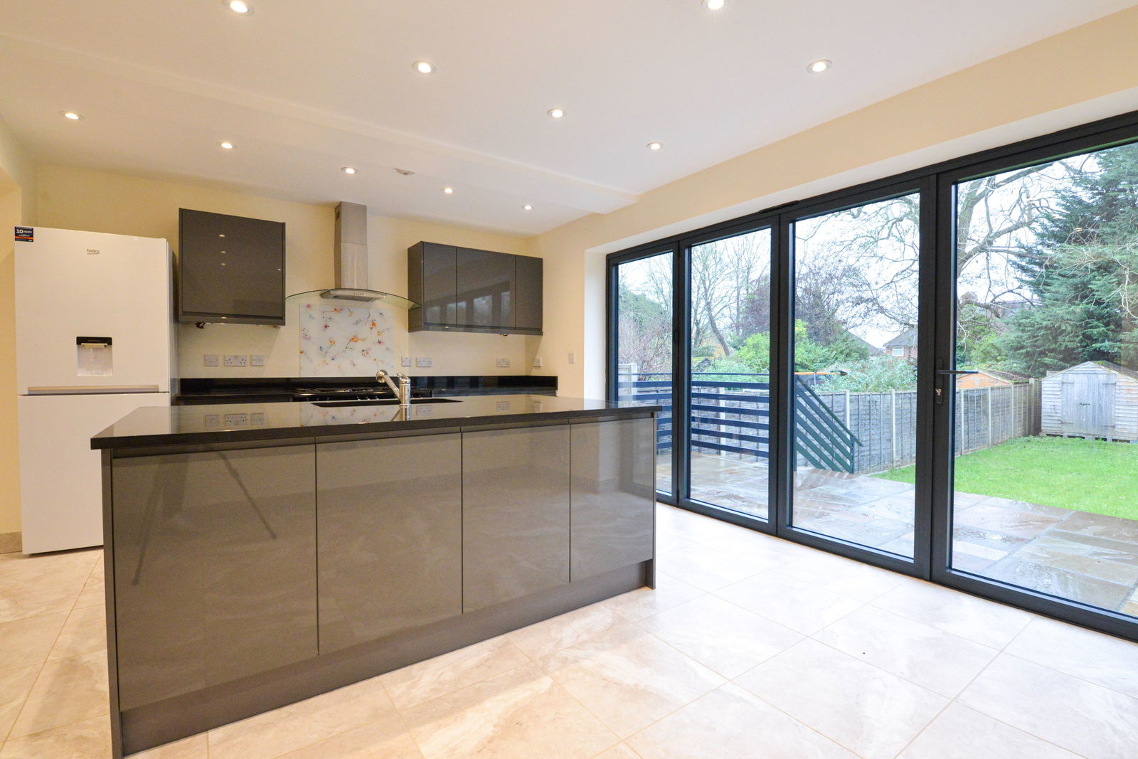 4 bed semi-detached house to rent in Canterbury Road, Guildford  - Property Image 4