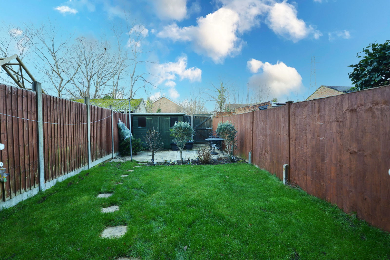 4 bed terraced house for sale in Kingshill Avenue, Worcester Park  - Property Image 7