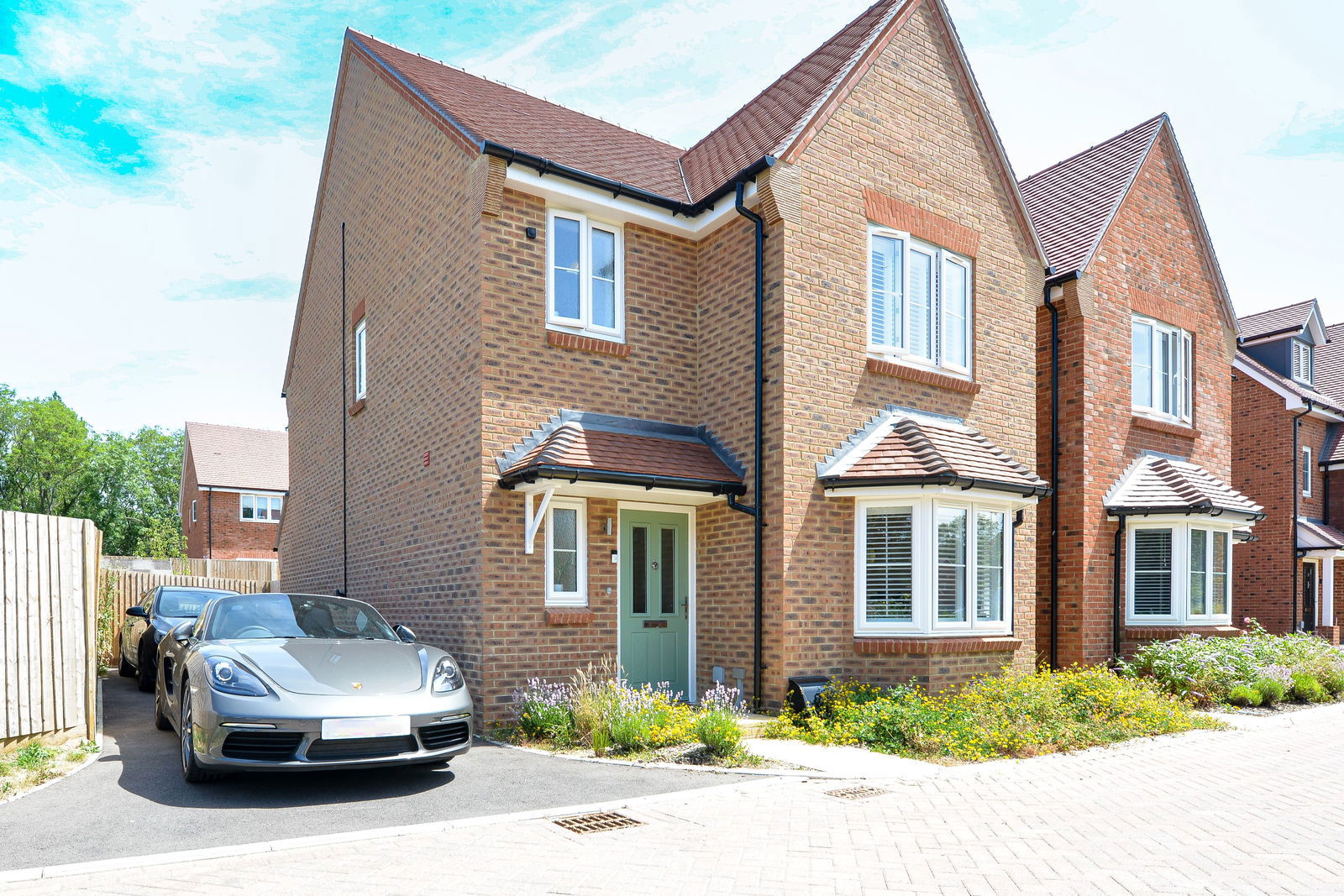3 bed detached house to rent, Ash, GU12