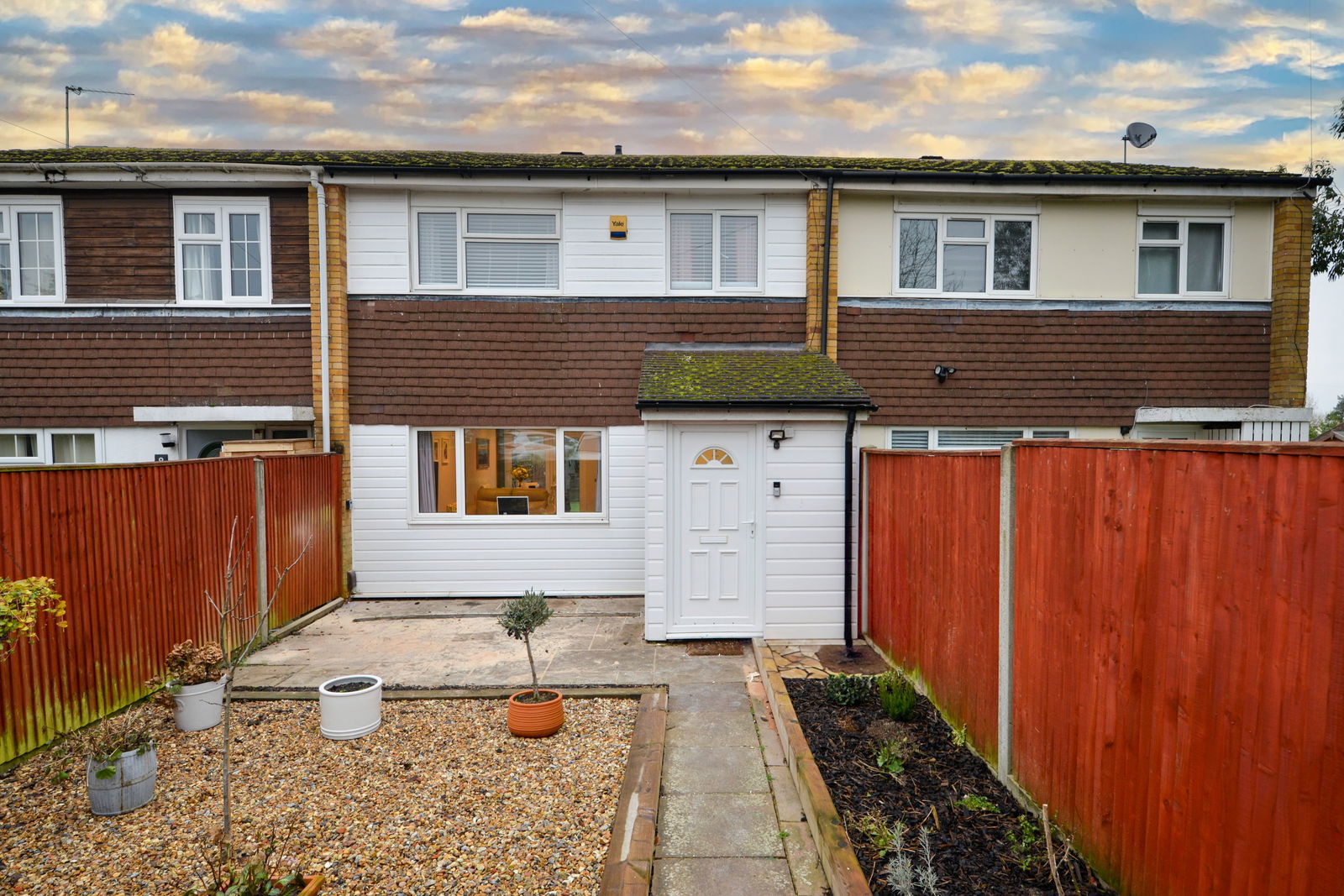 3 bed terraced house for sale in St. Albans Close, Guildford  - Property Image 1