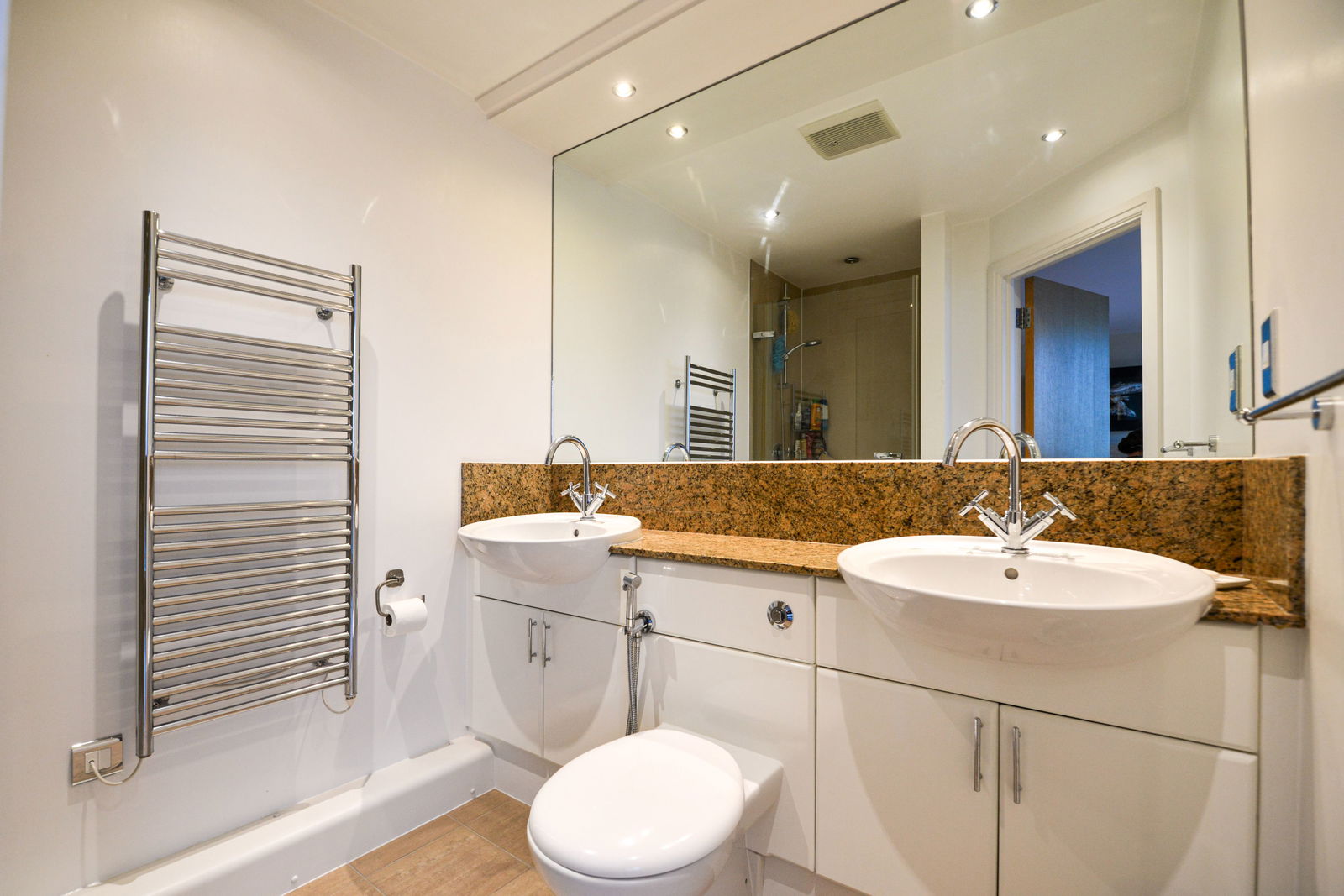 3 bed penthouse for sale in Winchester Road, London 6